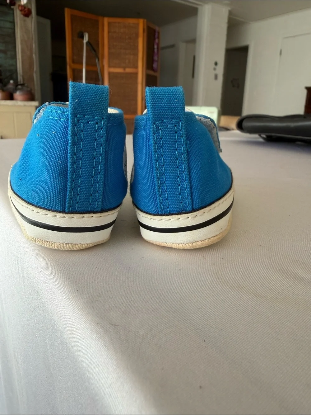 Converse Easy Slip Electric Blu Crib